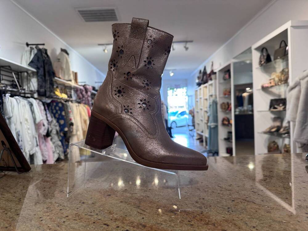 NEW CASTA women's tonya heeled boots in bronze